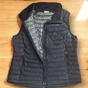 Columbia Women's Black Puffer Vest